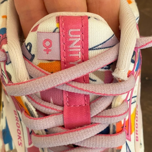 Brooks Adrenaline GTS 21 Women’s Unity Sneakers - Picture 6 of 7